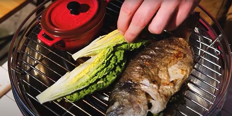 Recept | Grillad Sea Bream med körsbärstomater & romansallat