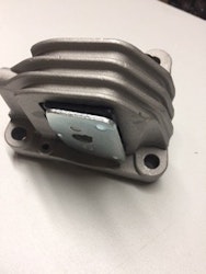 MOTORFÄSTE ÖVRE DIESEL 	30741583