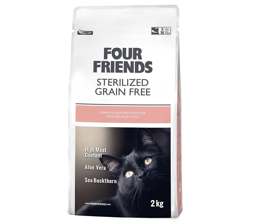 Framsidan av Four Friends Sterilized Grain Free 2 kg.