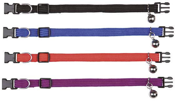 Fyra stycken av Trixie katthalsband i olika färger.