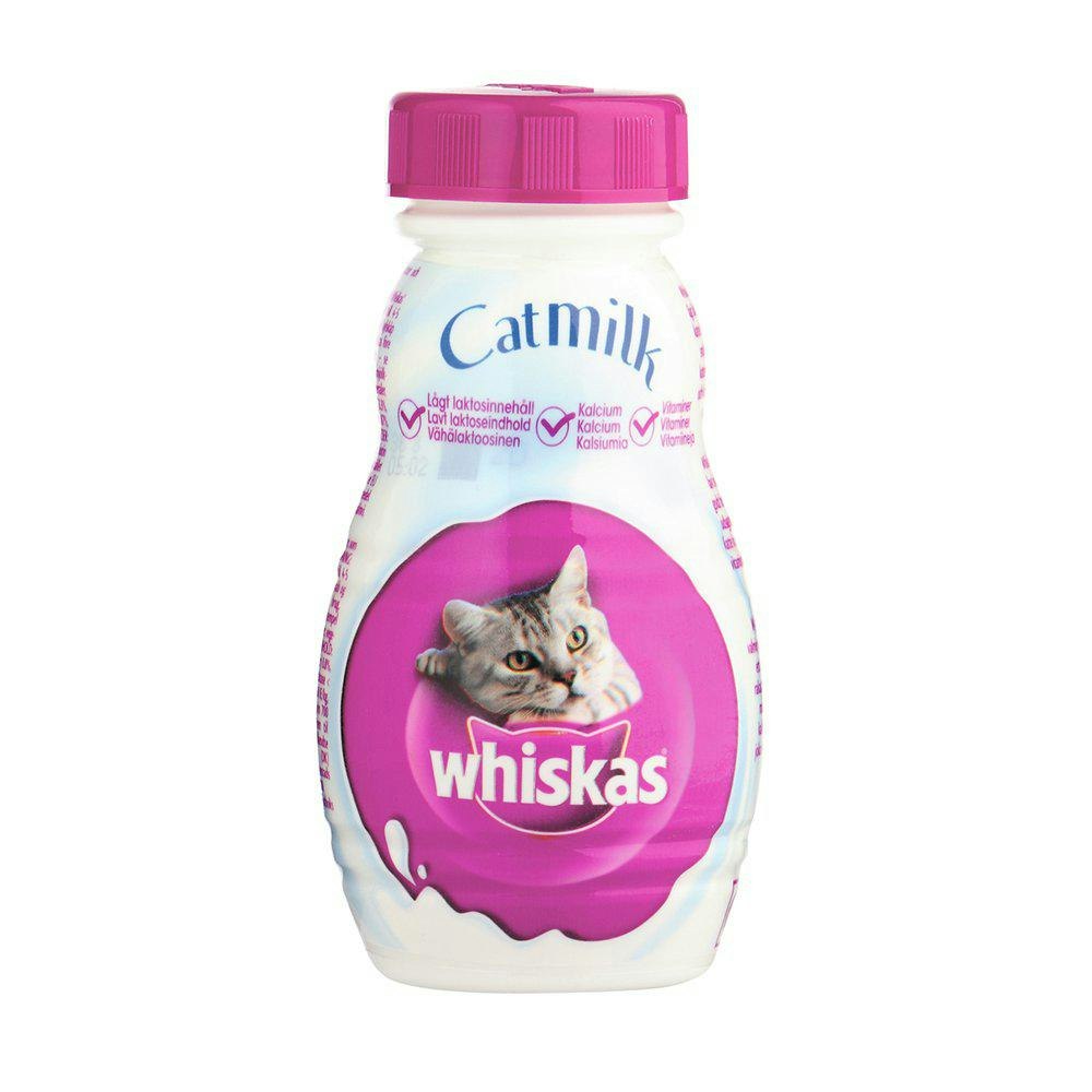 Framsidan av Whiskas kattmjölk. Vit och rosa förpackning.