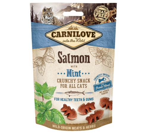 Framsidan av förpackningen för Carnilove Cat Crunchy Snack Salmon with Mint - 50 gram.