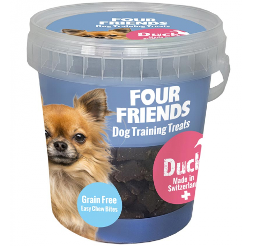 Framsidan av förpackningen för FourFriends Dog Training Treats Duck.