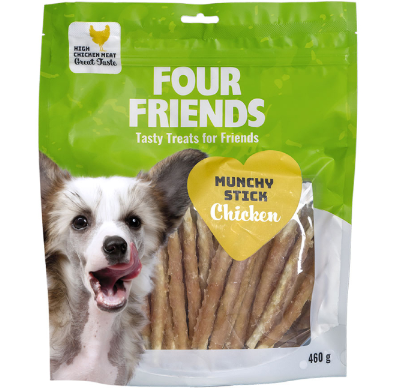 Framsidan av förpackningen för FourFriends Dog Munchy Stick Chicken 460g.