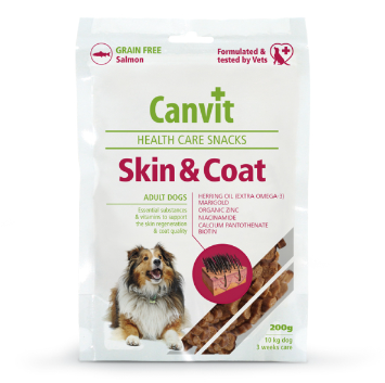Framsidan av förpackningen för Canvit Dog Health Care Snack Skin & Coat - 200 gram.