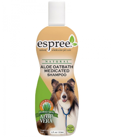 Framsidan av förpackningen för Espree Aloe Oatbath Medicated Shampoo - 355 ml.