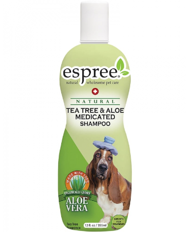 Framsidan av förpackningen för Espree Dog Tea Tree Aloe Medicated Shampoo - 355 ml.