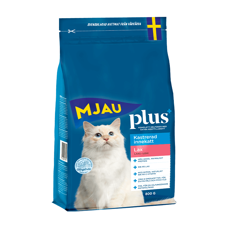 Framsidan av förpackningen för Mjau Plus+ torrfoder för kastrerad innekatt med smak av lax.
