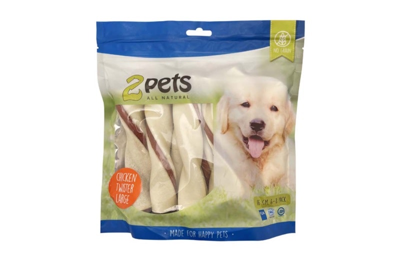 Framsidan av 2pets tuggtwister med kycklingfilé.