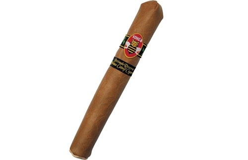 En brun kattleksak formad som en cigarr.