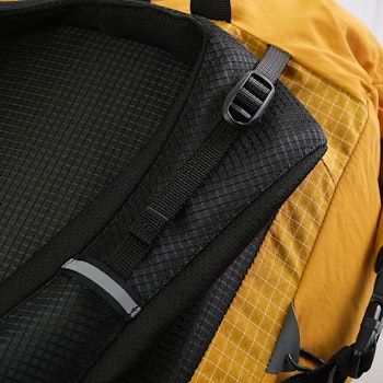 Aonijie FH24L Tursekk - Yellow