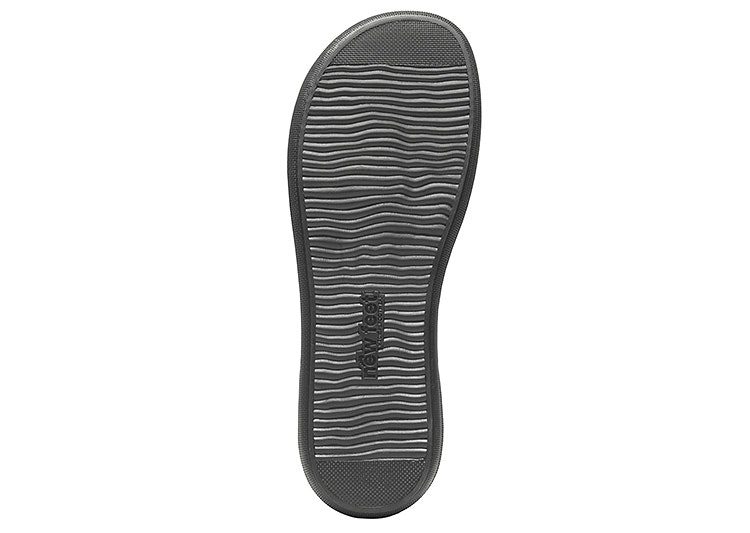 New Feet Vita Sneakers med Snörning och Dragkedja. Bred passform och urtagbar Innersula.