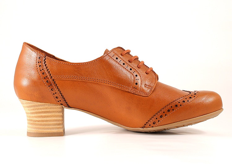 Brako Anatomics Minthy Brogues Cognac. Vegetabilgarvat, 100% kromfritt skinn.