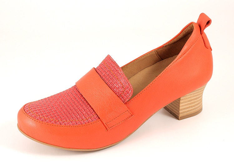 Utgående 40% - Brako Anatomics Minthy Loafer Coral. Vegetabilgarvat, 100% kromfritt skinn.