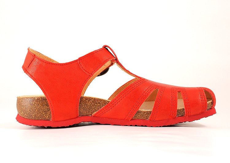 Think! Shoes Julia Röd. Sandaler med ortopedisk fotbädd. Vegetabilgarvat, 100% kromfritt skinn