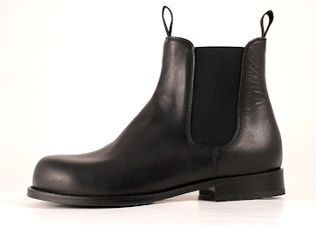 Knulp Chelsea Boots med gummiklädd lädersula. Svart Vegetabilgarvat, 100% kromfritt skinn.