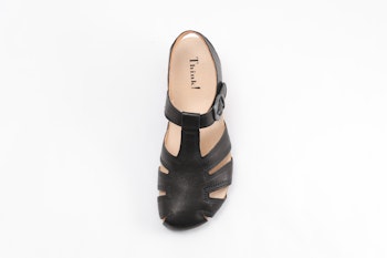 Think! Shoes Julia Svart. Sandaler med ortopedisk fotbädd. Vegetabilgarvat, 100% kromfritt skinn