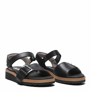 New Feet 211-13. Svarta Sandaler med urtagbar komfortsula och ställbara remmar.