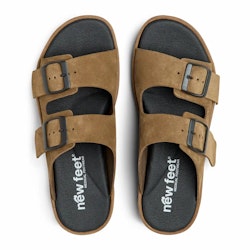 New Feet 221-33. Cognac Slip-in Sandaler med urtagbar komfortsula och ställbara remmar.