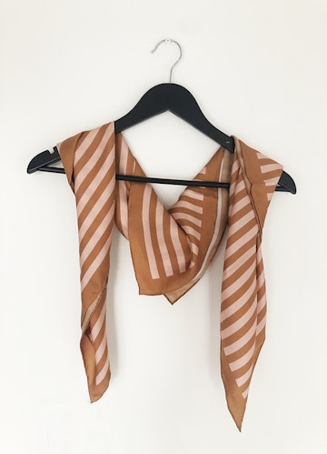 Stripe scarf