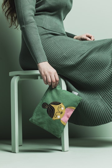 Esmeralda toiletry bag