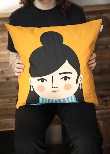 Jasmine cushion