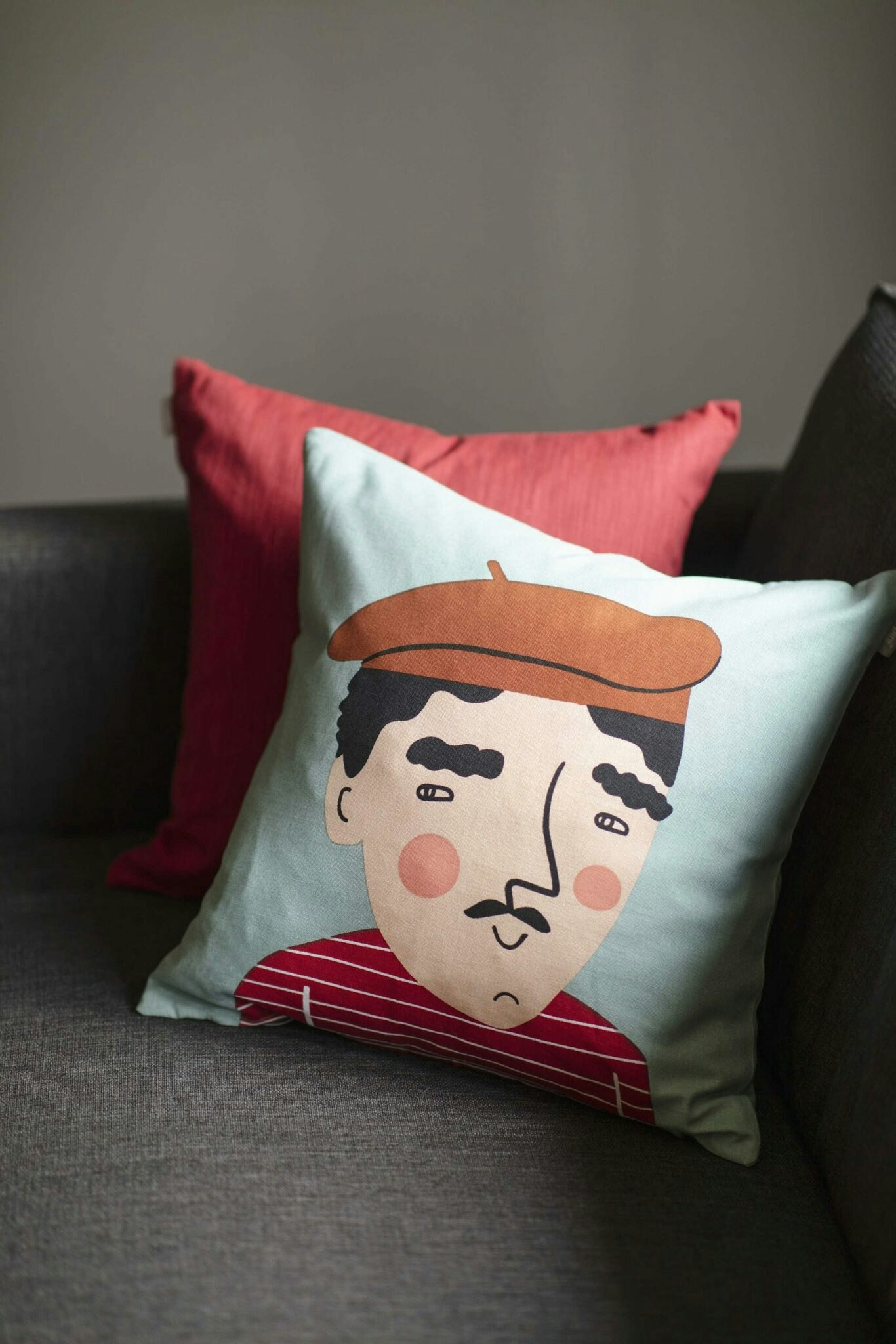 Pierre cushion