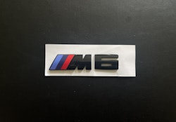 BMW M6 emblem i svart