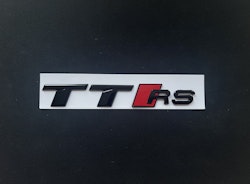 Audi TTRs emblem i svart