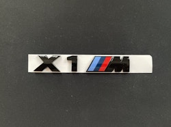 BMW X1M emblem i svart