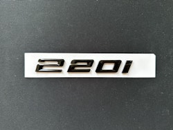 BMW 220i emblem i svart