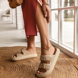 Premium Justerbara Cloud Tofflor KHAKI – mjuka & stötdämpande