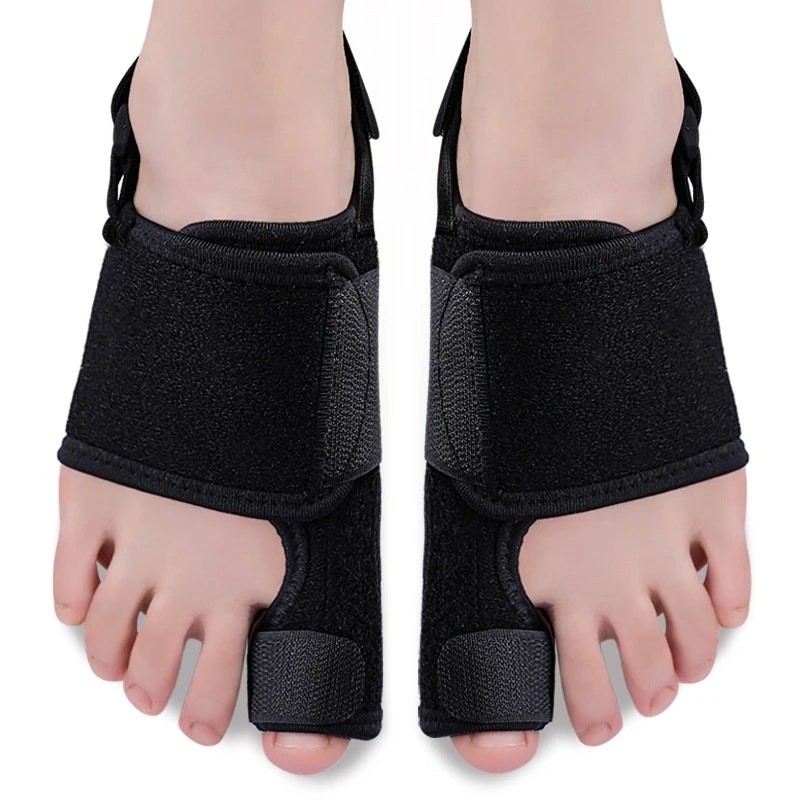 Hallux valgus korrigerande stödskena med justerbart band 1st