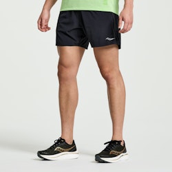 Saucony Outpace 5" Shorts (herr) - 2023