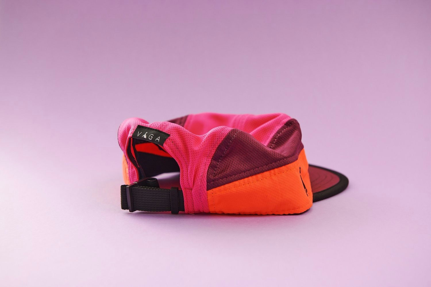 VÅGA Club Cap Bordo/Neon Orange/Poster Pink