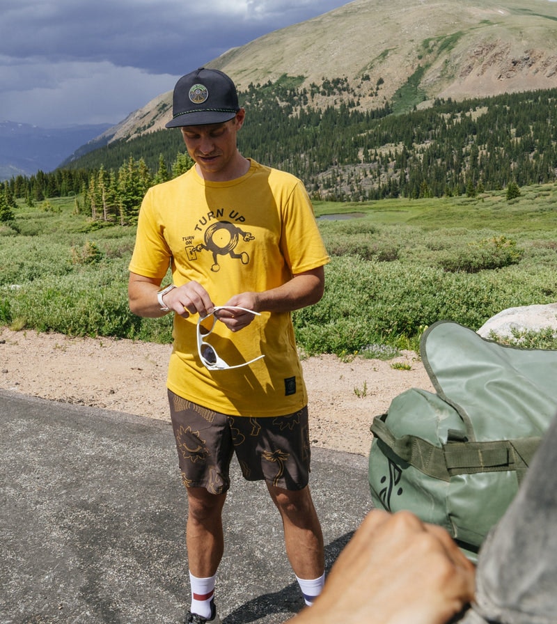 Roark Run Amok Mathis Core Short Sleeve (Herr) - Gold
