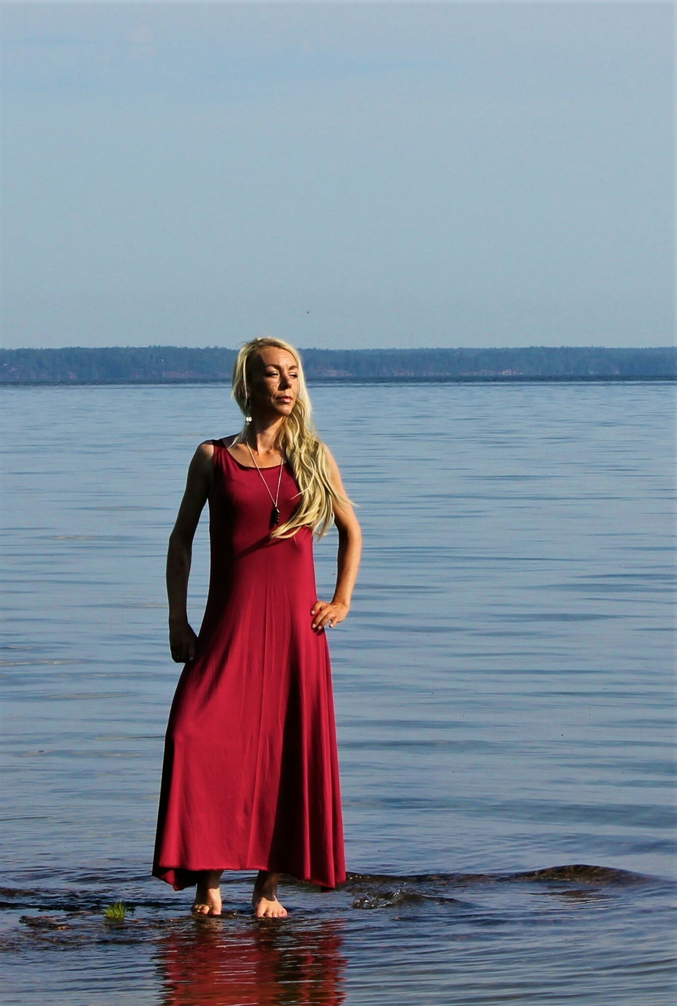 vinröd maxi klänning strandklänning maxiklänning red dress