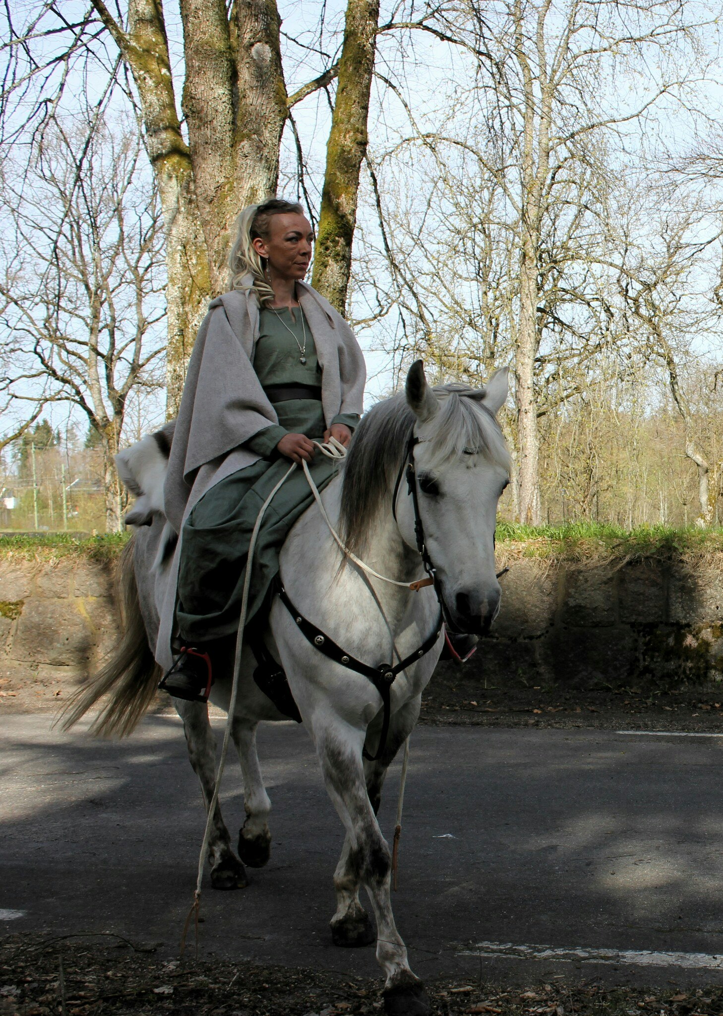Grön vikingaklänning Istand i Linne
