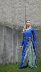 Blå vikinga klänning Saga i Linne