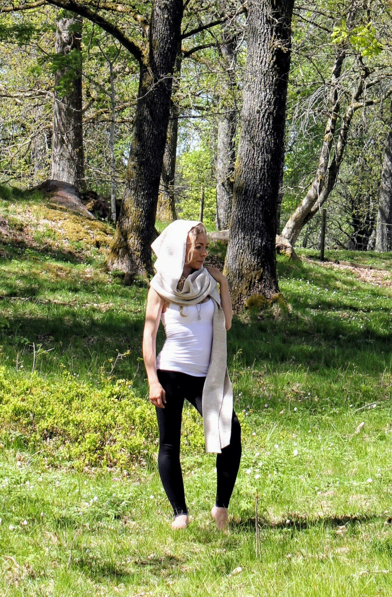 Halsduk med huva