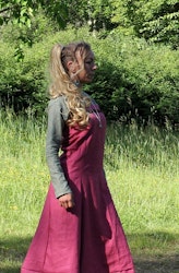 Rosa viking överklänning Maja i Linne