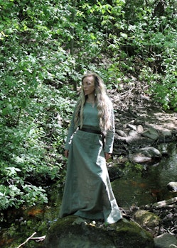 Grön vikingaklänning Istand i Linne