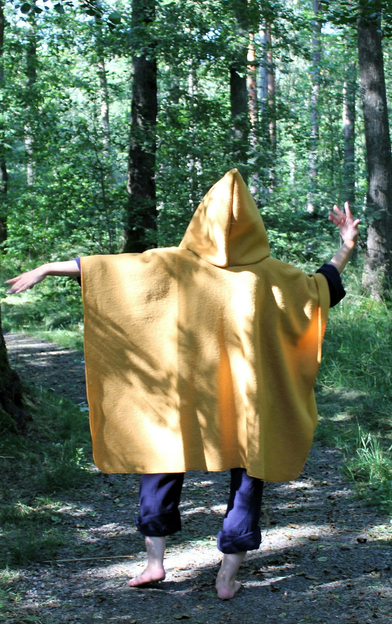 kort Gul 100%  Ull Cape
