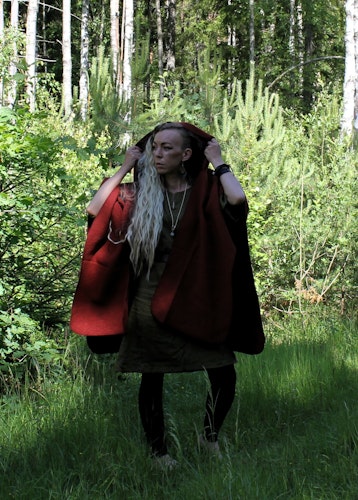 100%  Ull Cape i rostfärg