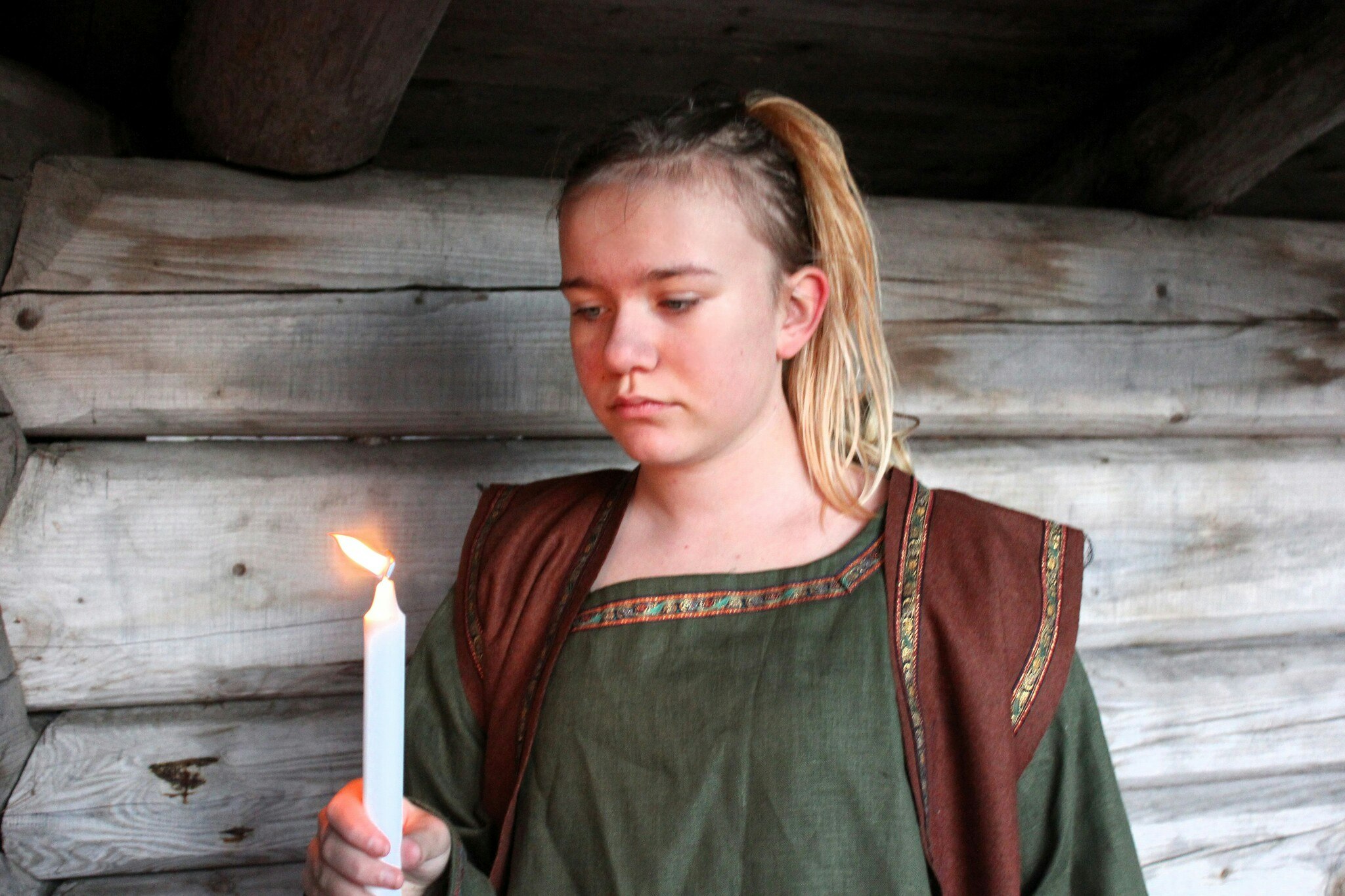 Brun 100% ull viking/medeltids klänning
