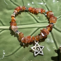 Armband - Karneol - Chips - Silver Stjärnpärlor - Silver Stjärna Charm