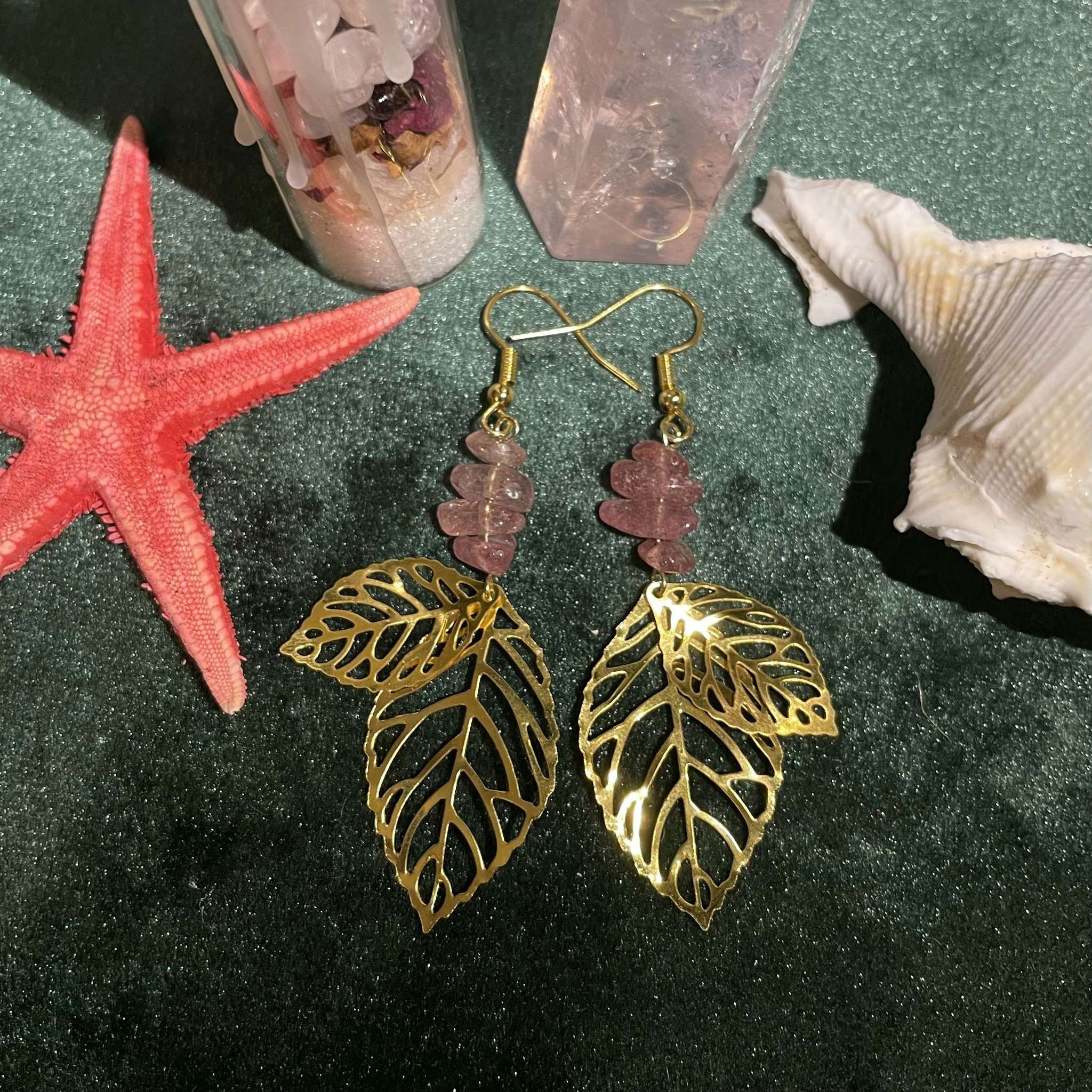 Örhängen - Jordgubbskvarts - Chips - Guld Blad Charms