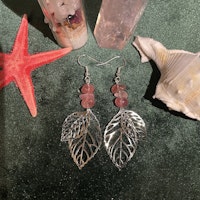 Örjängen - Jordgubbskvarts - Chips - Silver Blad Charms
