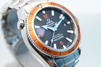 SOLD Omega Seamaster Planet Ocean Box, Tag & Papers - Ref 2209.50
