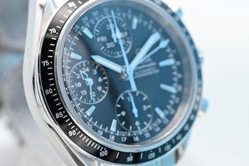 SOLD Omega Speedmaster - Box, Tag & Papers - Ref 3220.50